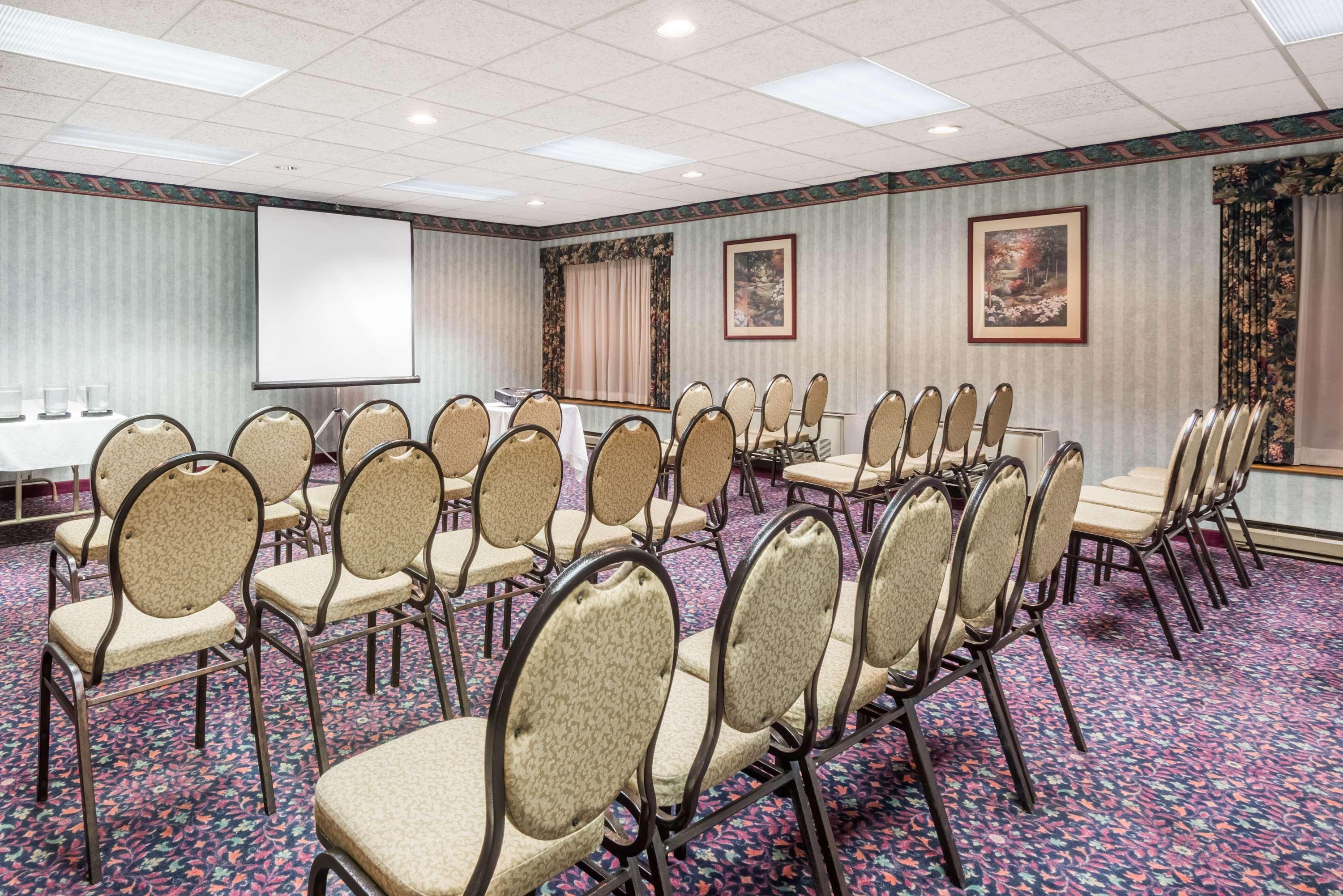 Hotel Ramada Plaza By Wyndham Hagerstown Exterior foto