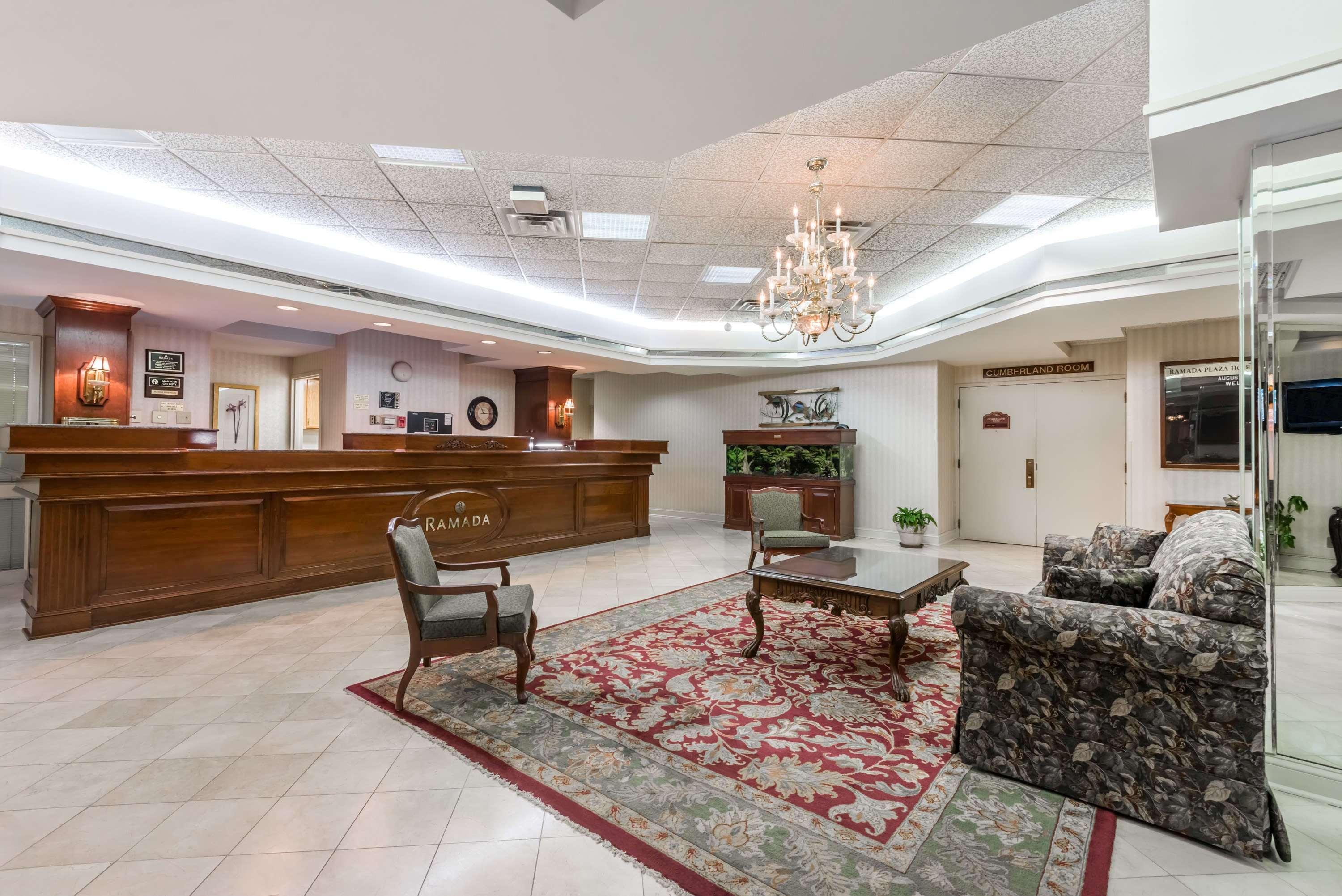 Hotel Ramada Plaza By Wyndham Hagerstown Exterior foto