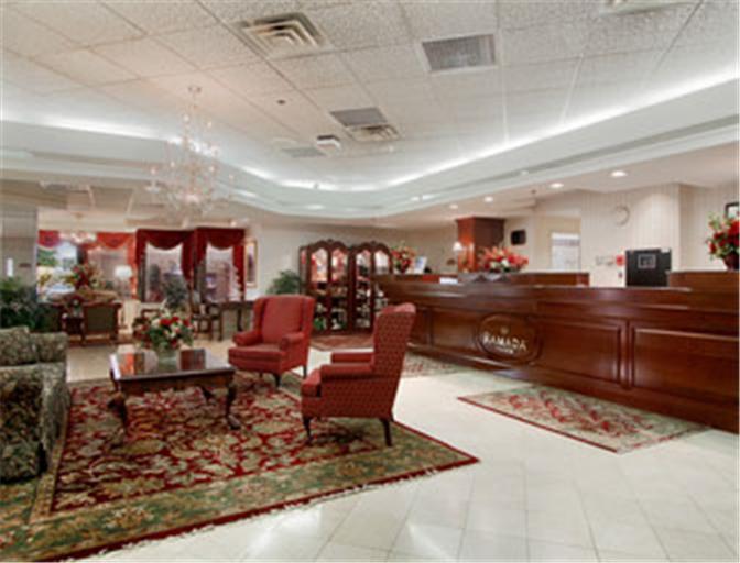 Hotel Ramada Plaza By Wyndham Hagerstown Interior foto